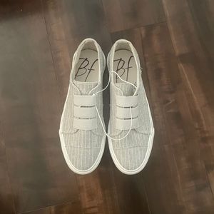 NWOB Blowfish Malibu Mandi Slip On Sneakers
